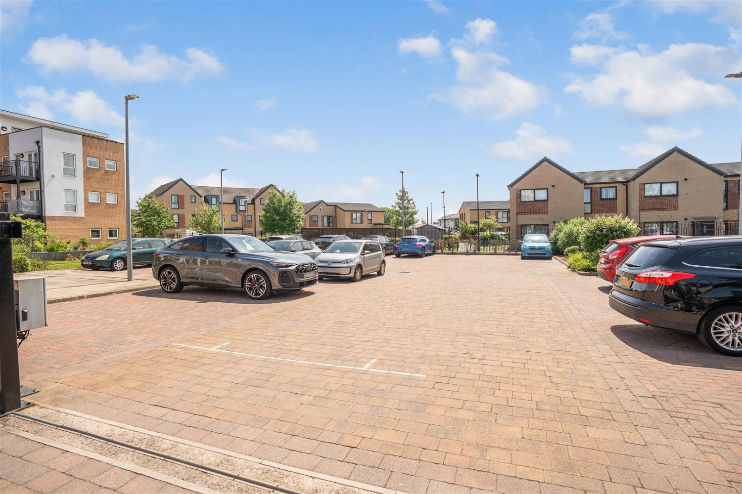 Flat 1, 70, Dyche Road Sheffield, S8 8DS