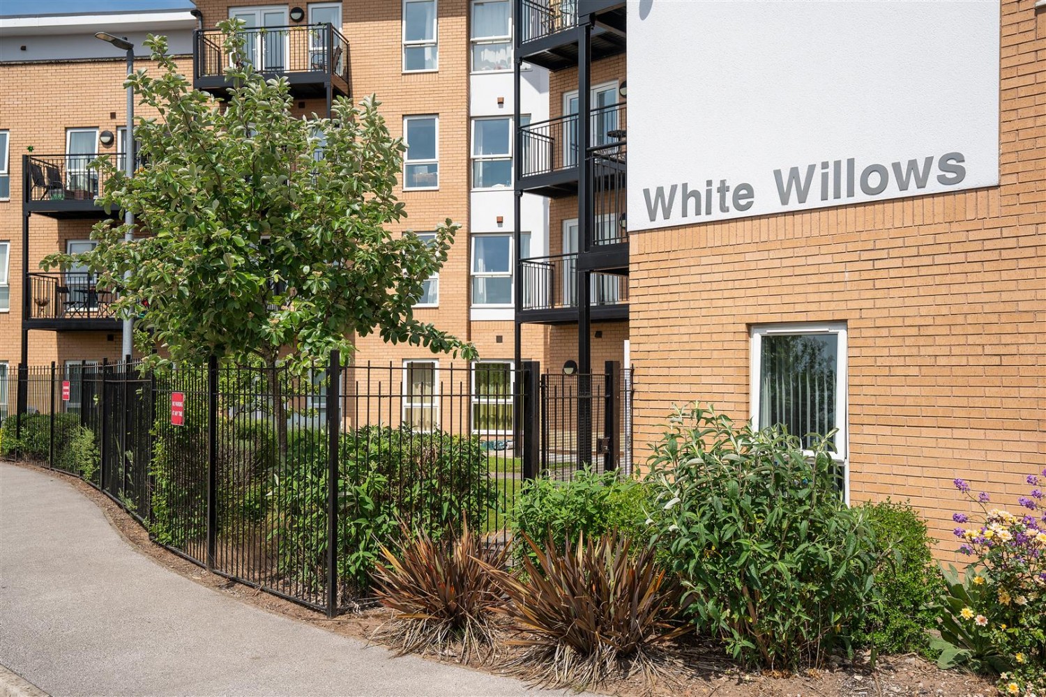 Flat 1, 70, Dyche Road Sheffield, S8 8DS