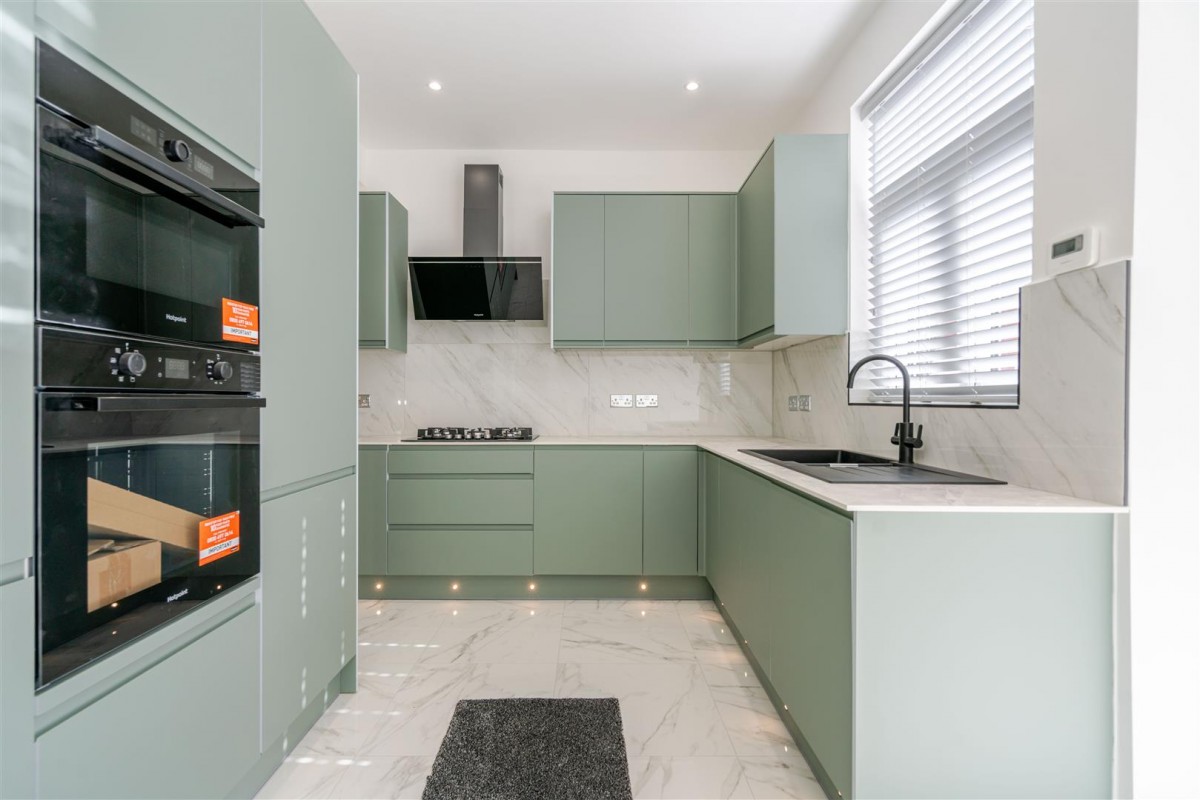 Lilford St, Leigh