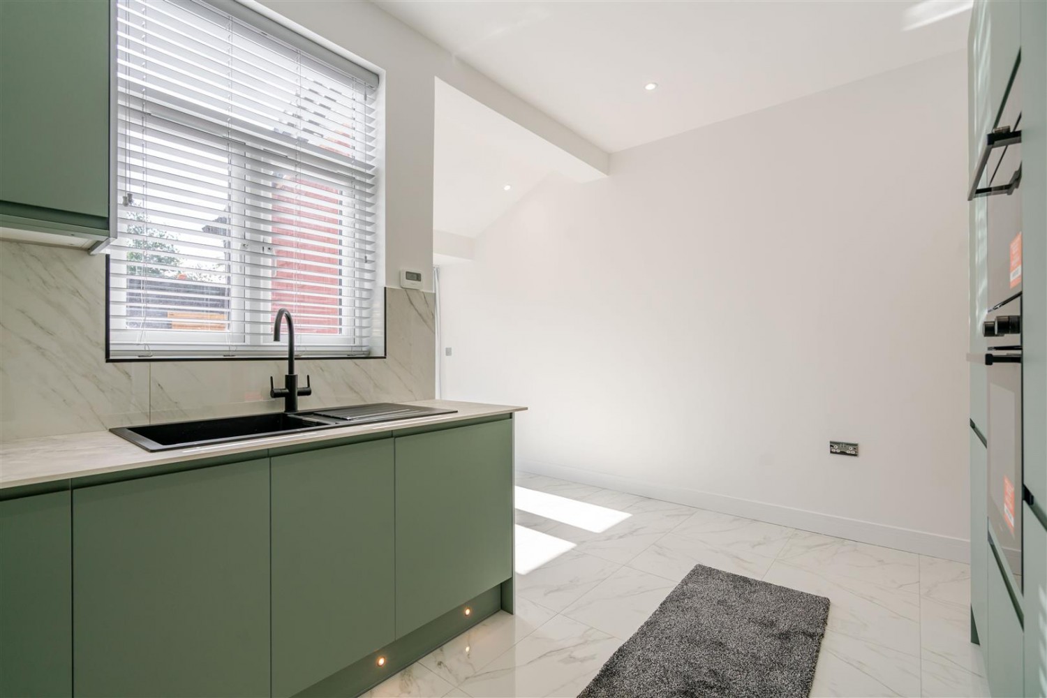 Lilford St, Leigh