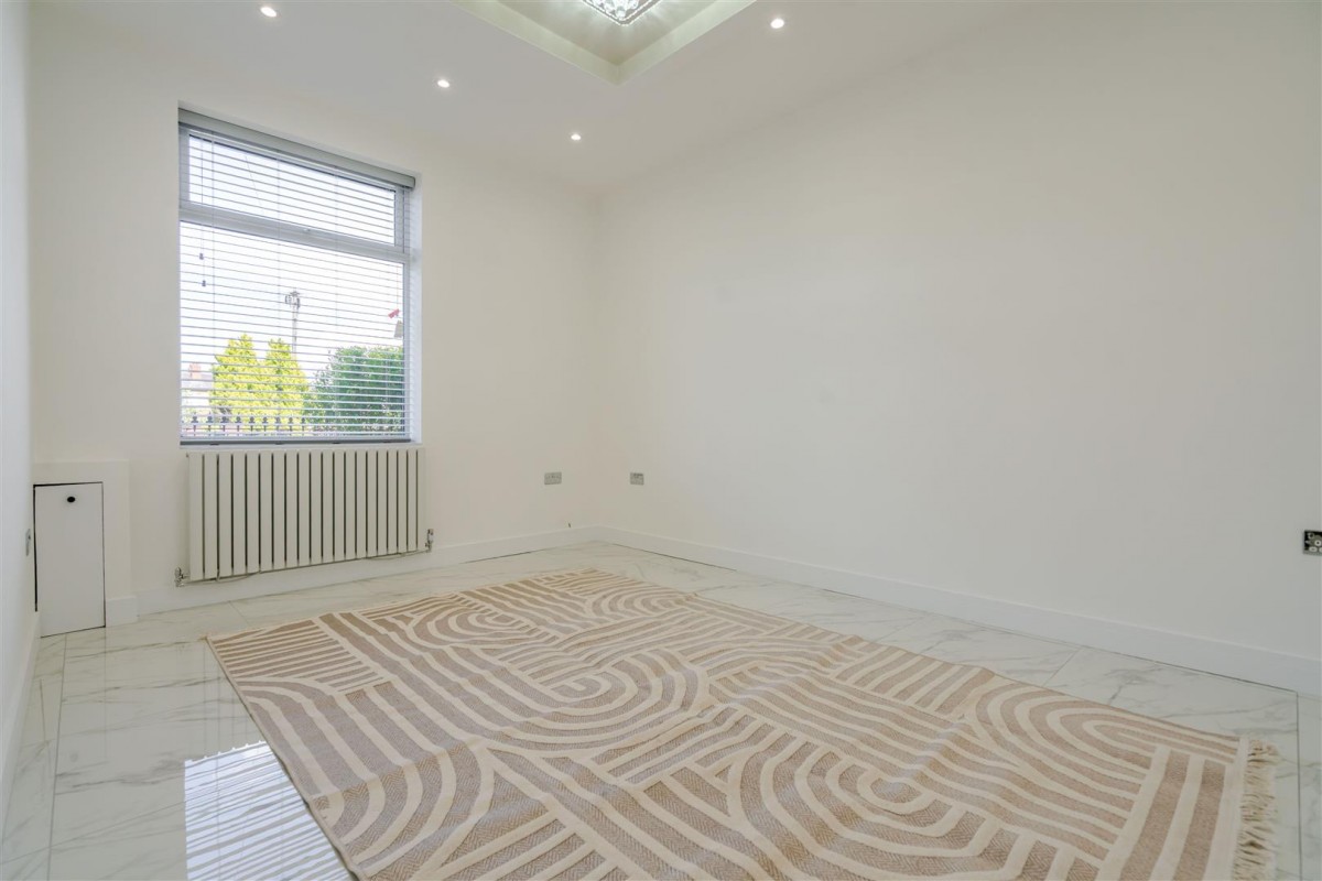Lilford St, Leigh