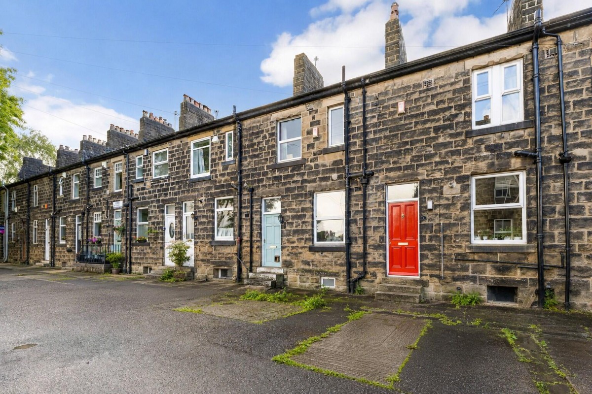 Henry Terrace, Yeadon, Leeds