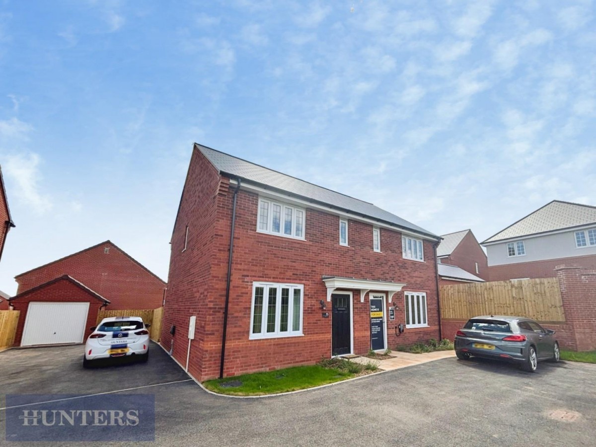 Elliott Gardens, Pinhoe, Exeter