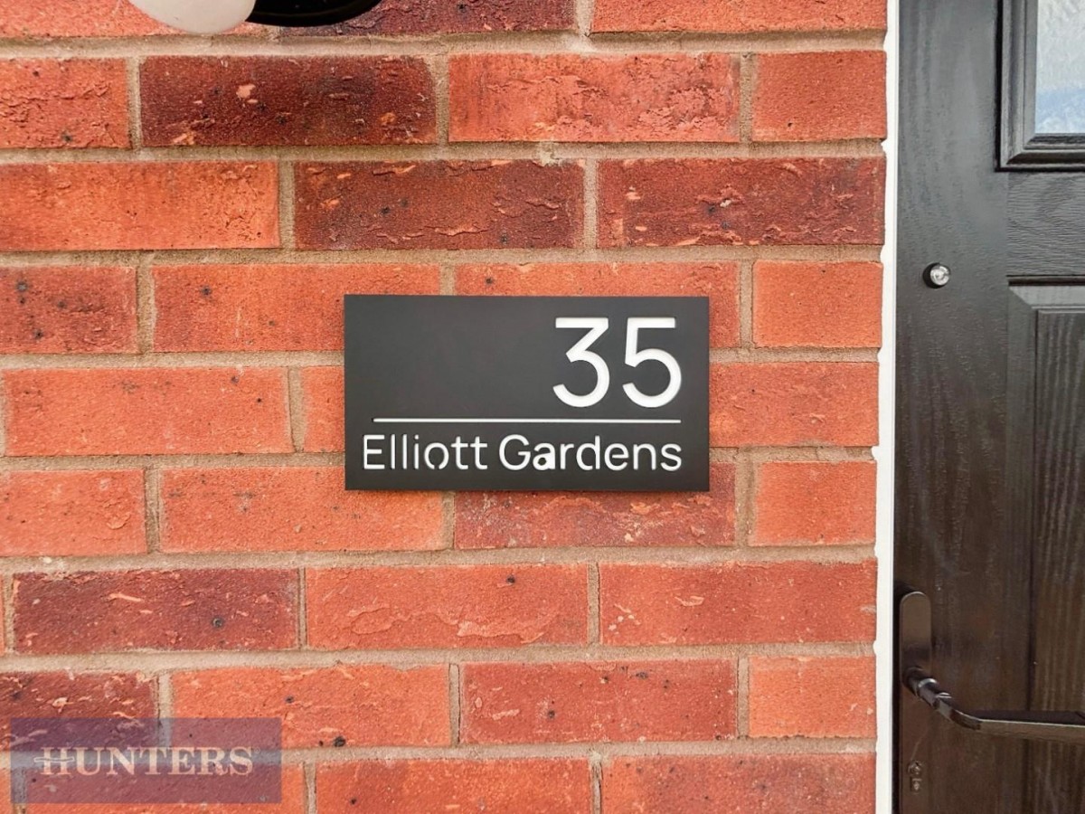 Elliott Gardens, Pinhoe, Exeter