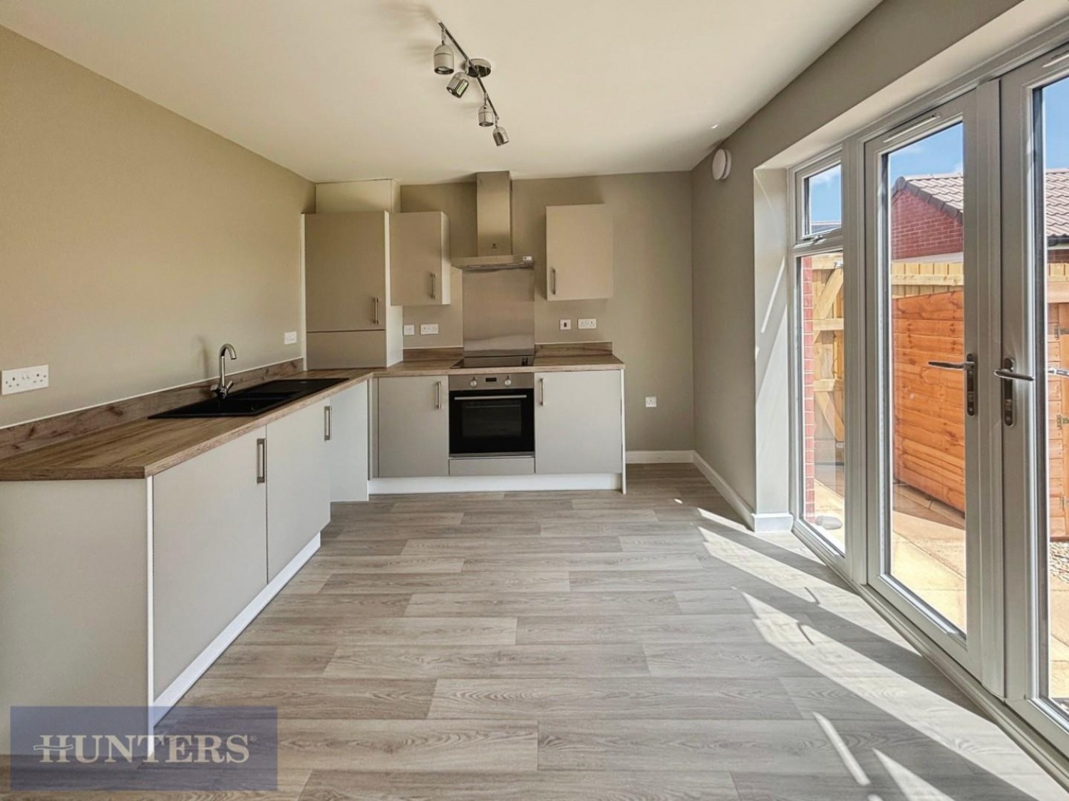 Elliott Gardens, Pinhoe, Exeter