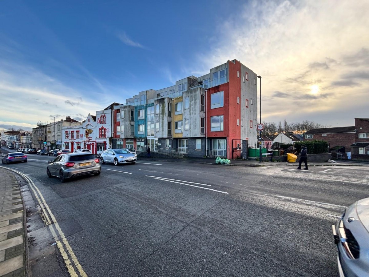 Tempera, 152 Lawrence Hill, Bristol BS5 0DN