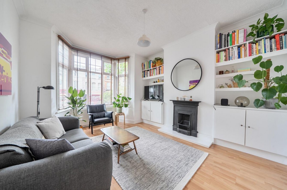 Brownhill Road, London, SE6 1AU