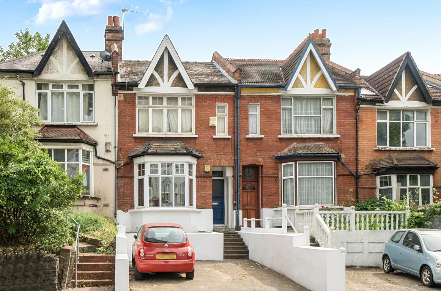 Brownhill Road, London, SE6 1AU
