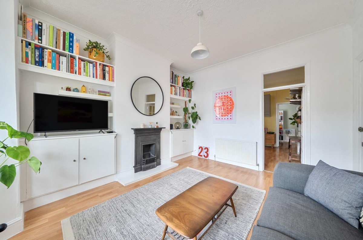 Brownhill Road, London, SE6 1AU