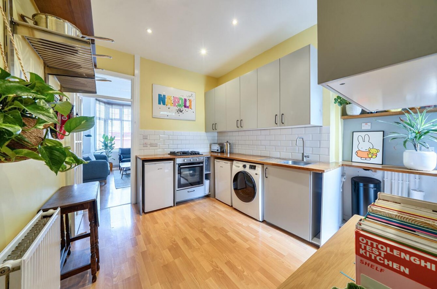 Brownhill Road, London, SE6 1AU