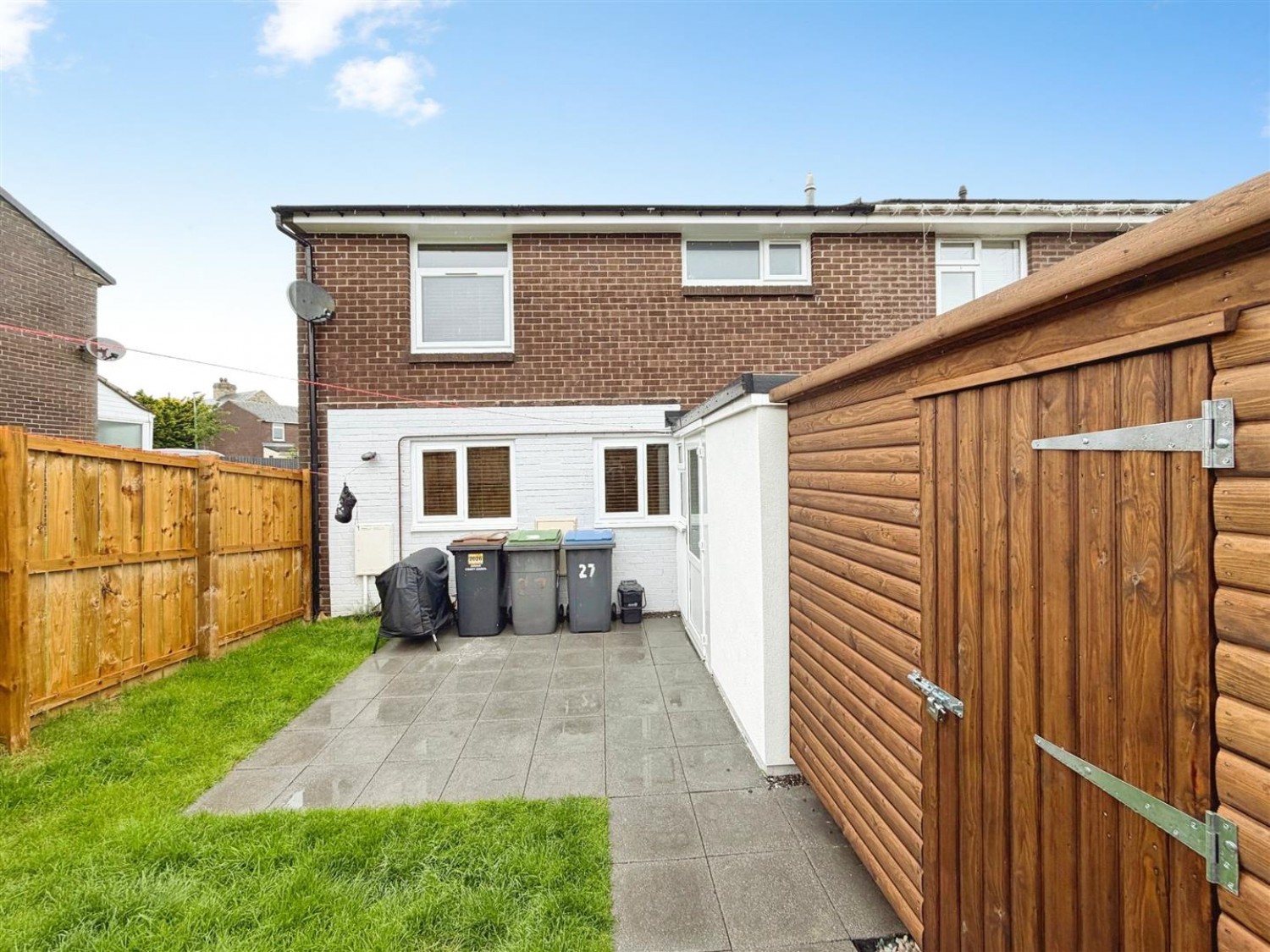 North Magdalene, Consett