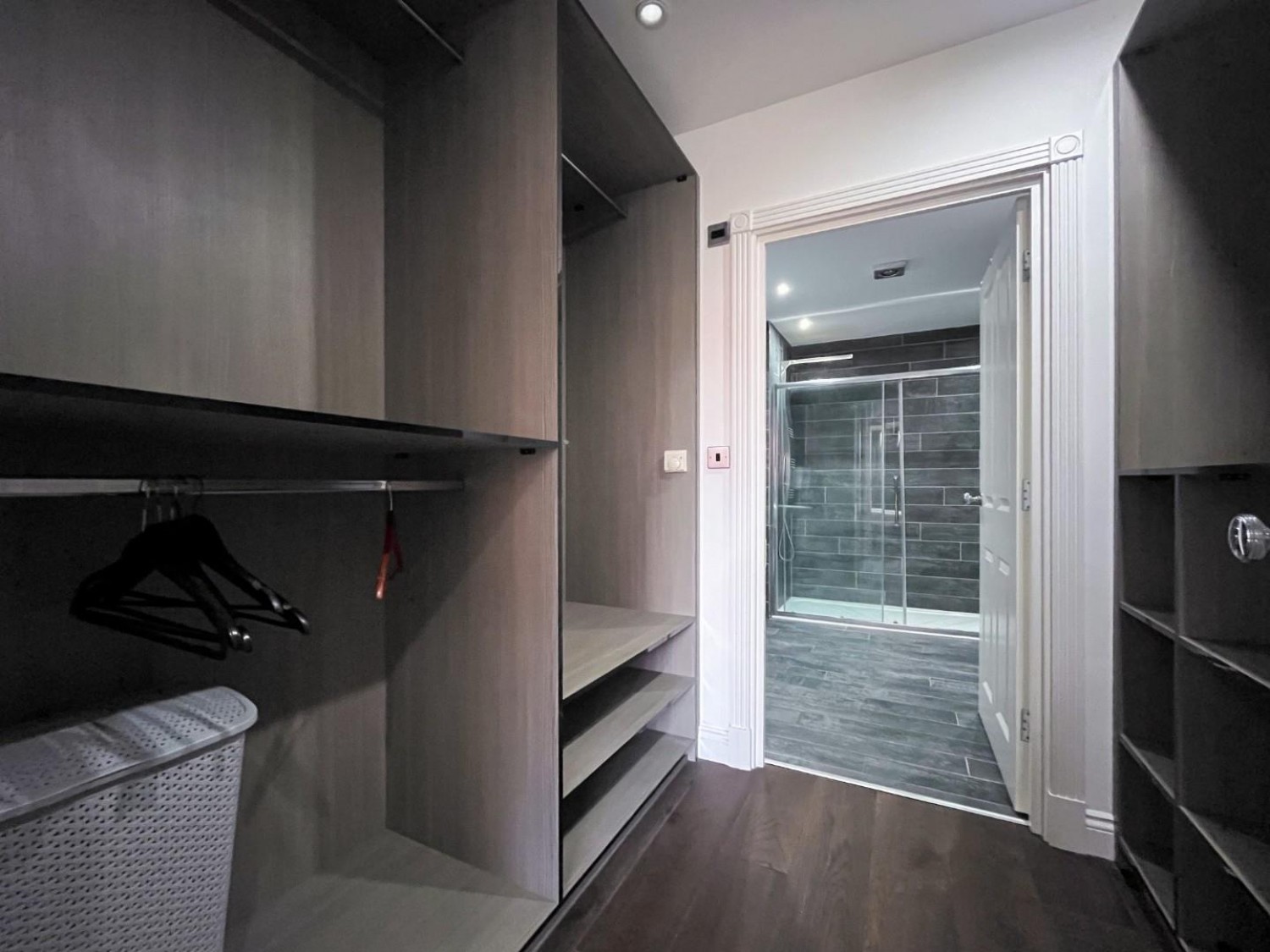2 bedroom Flat to let in Britannia Street, Leeds