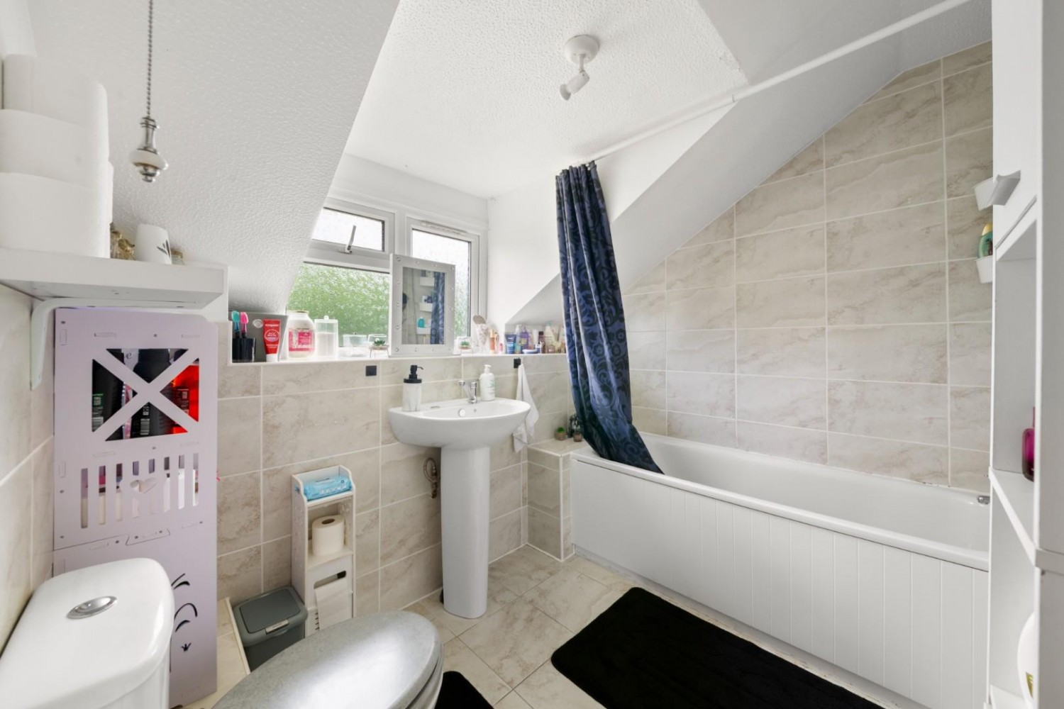 Harecastle Close, Yeading, Middlesex, UB4 9RE