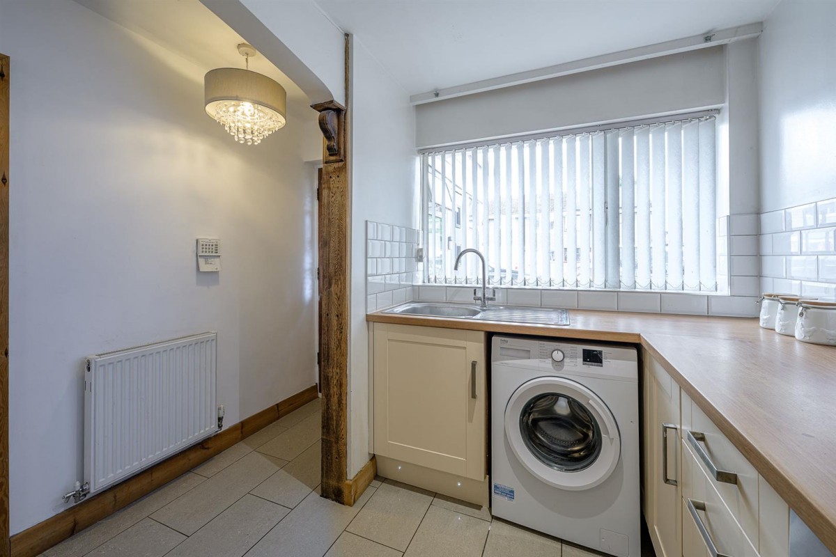 Beech Tree Close, Kingswinford, DY6 7DR
