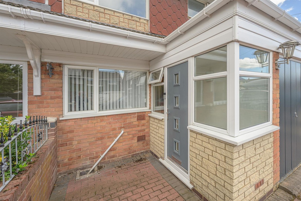 Beech Tree Close, Kingswinford, DY6 7DR