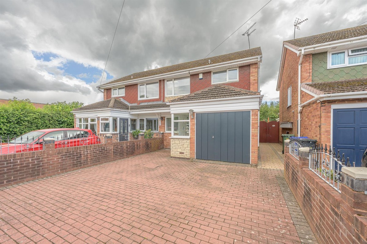 Beech Tree Close, Kingswinford, DY6 7DR