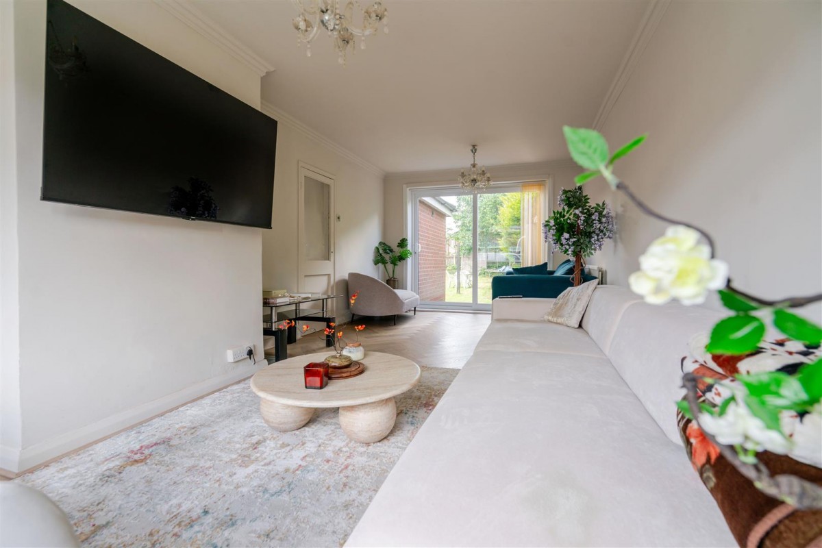 Willow Crescent, Leigh