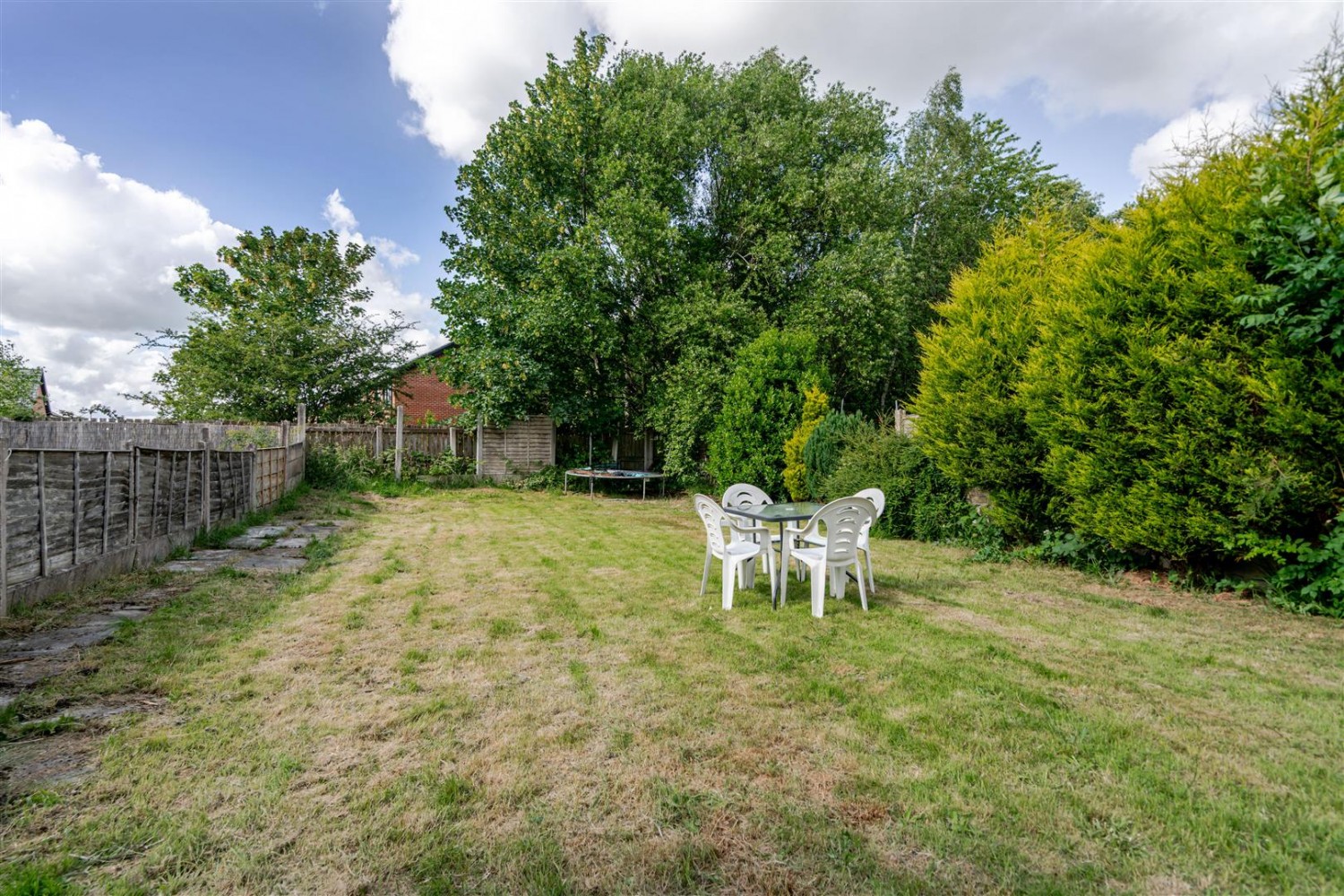 Willow Crescent, Leigh