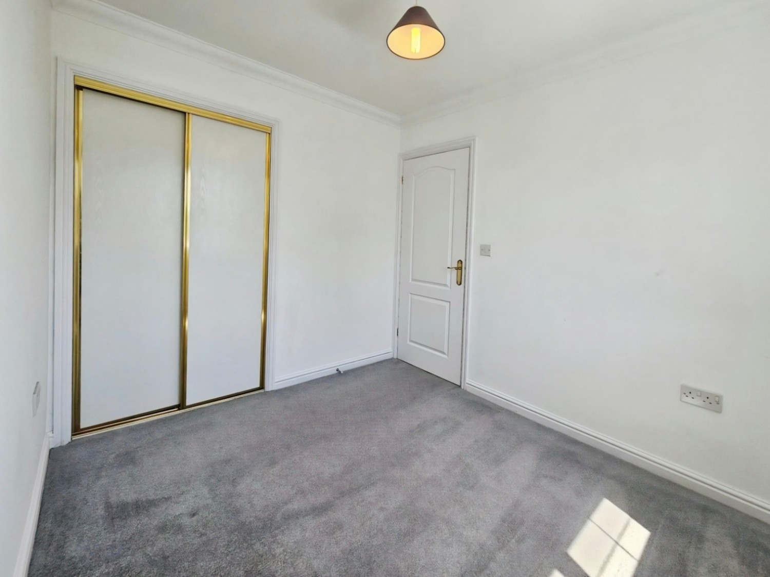 2 bedroom House for sale in Jupiter Lane, Kingsnorth