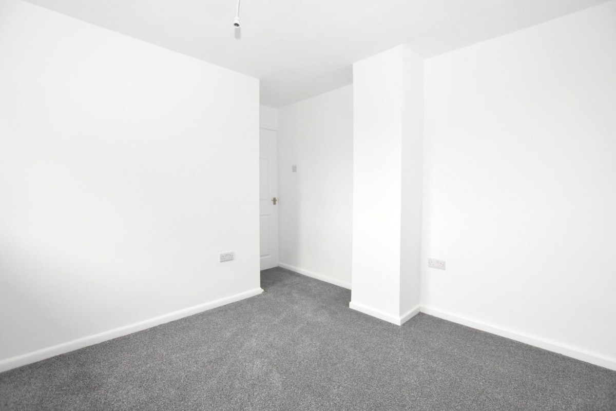 North Side, New Tupton, Chesterfield, S42 6BN