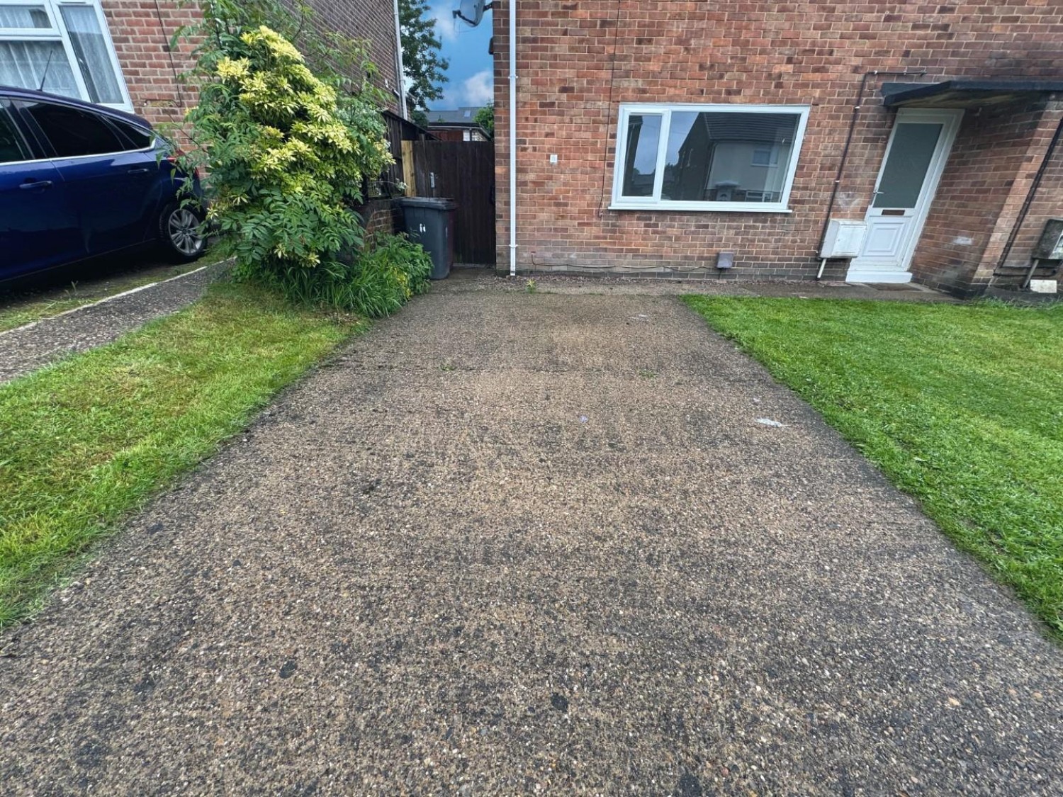 3 bedroom House to let in North Side, New Tupton, Chesterfield, S42 6BN