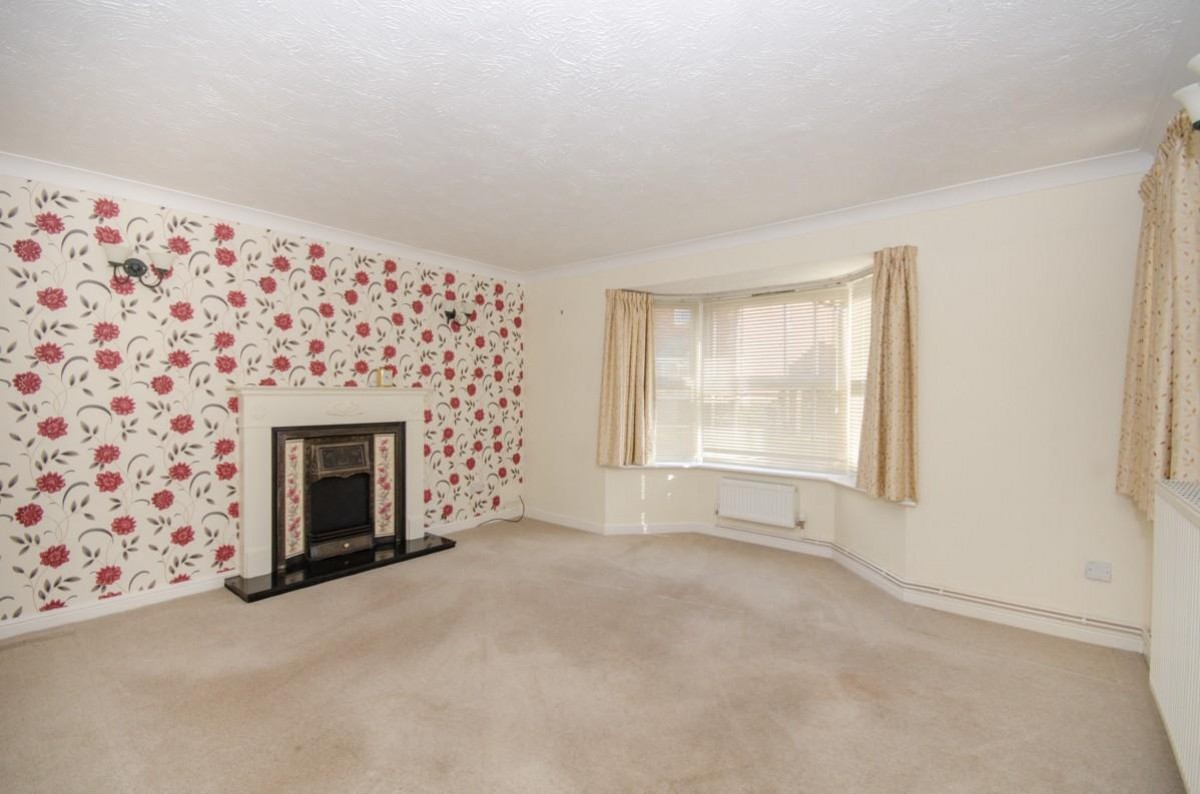 Heathfields, Downend, Bristol, BS16 6HT