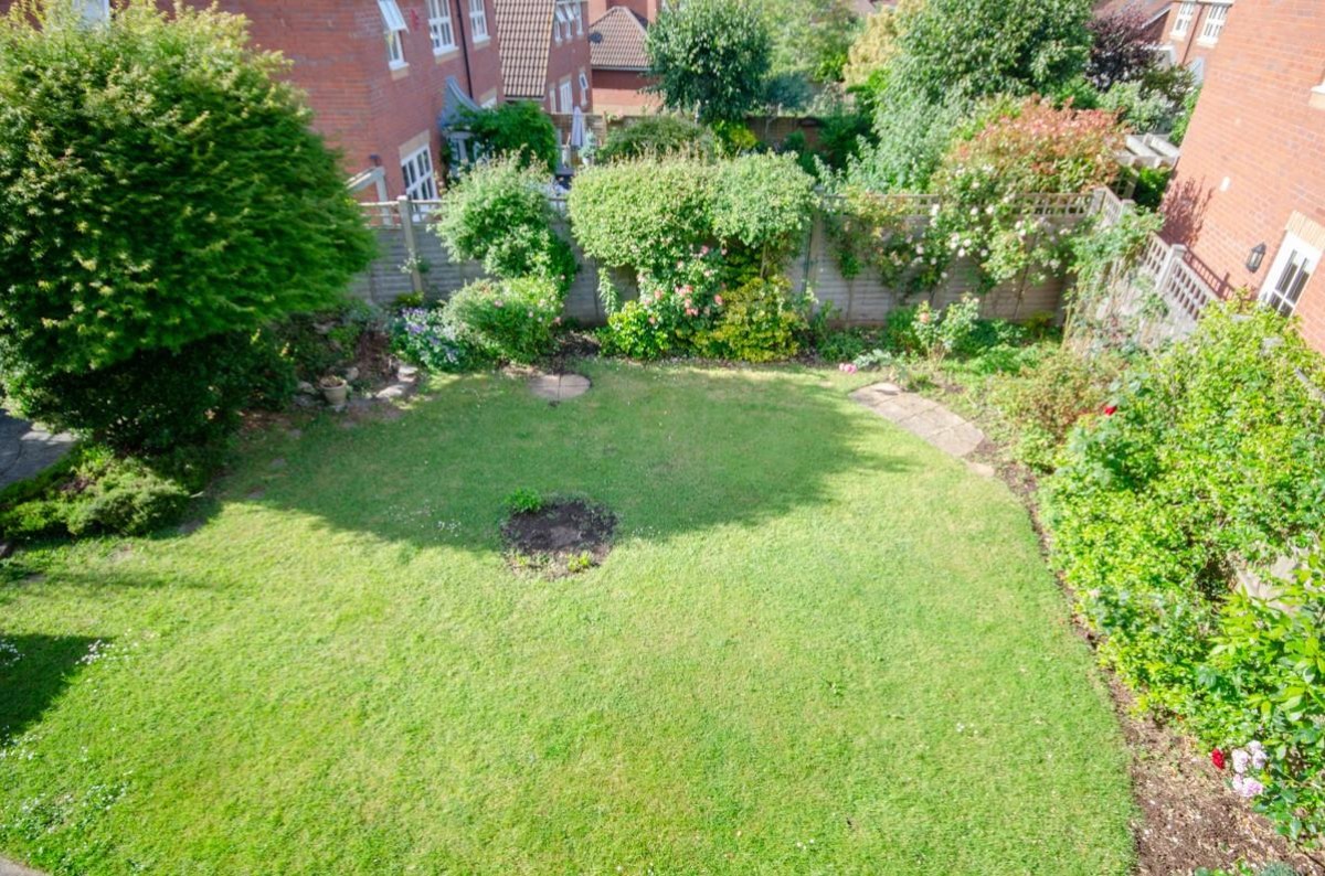 Heathfields, Downend, Bristol, BS16 6HT