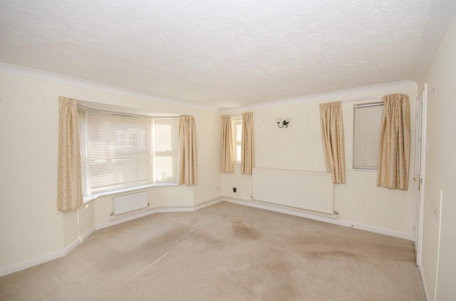 Heathfields, Downend, Bristol, BS16 6HT