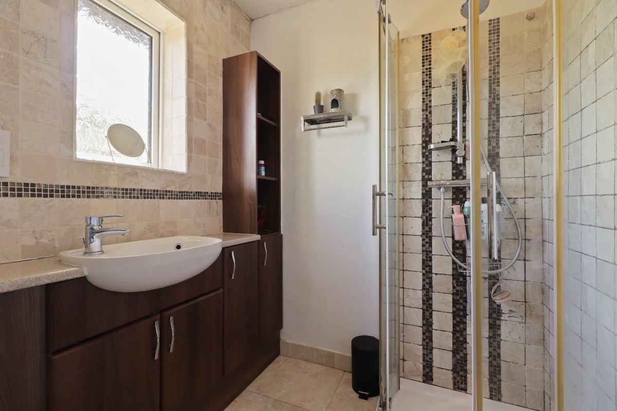Hollythorpe Road, Norton Lees, Sheffield, S8 9NF