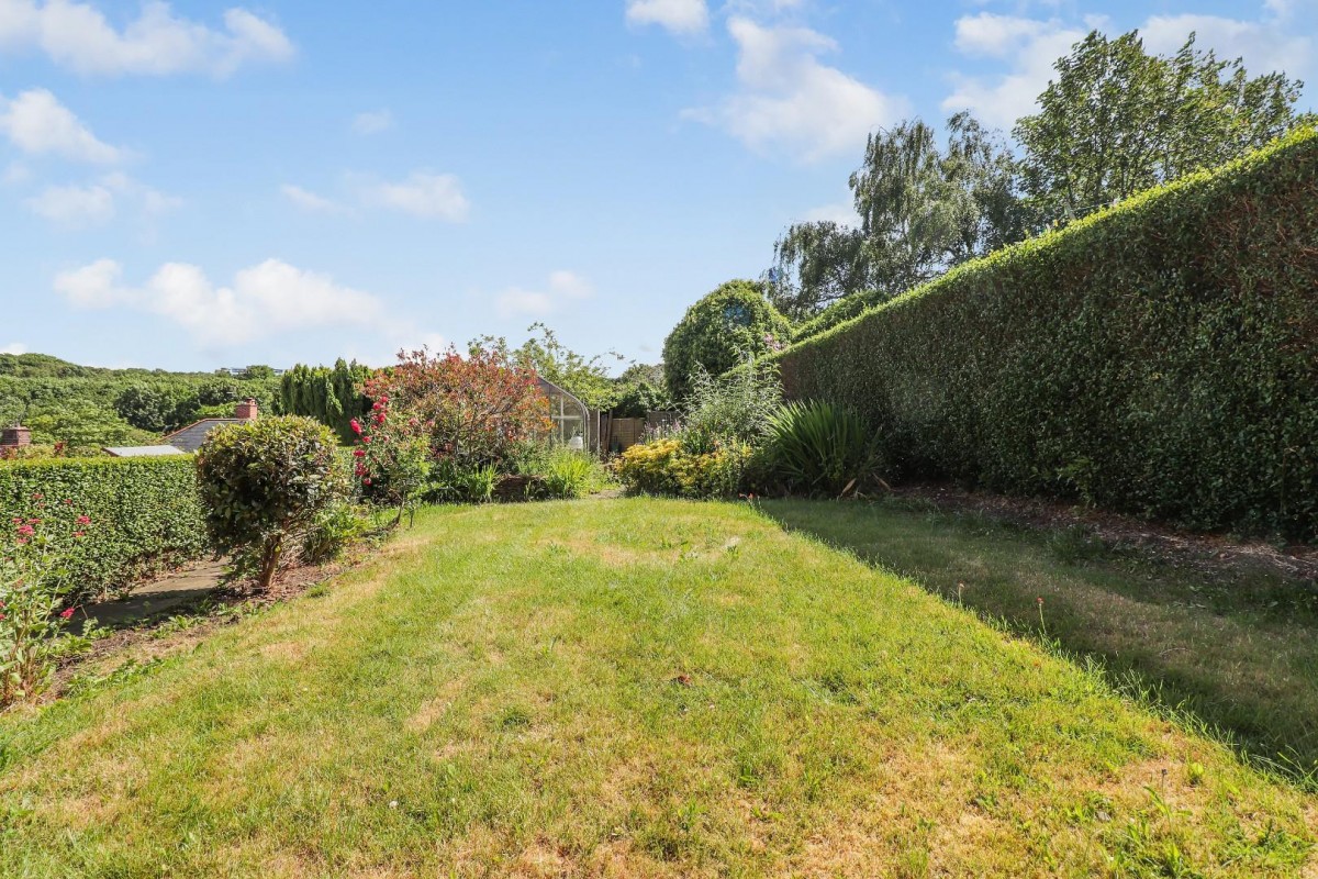 Hollythorpe Road, Norton Lees, Sheffield, S8 9NF