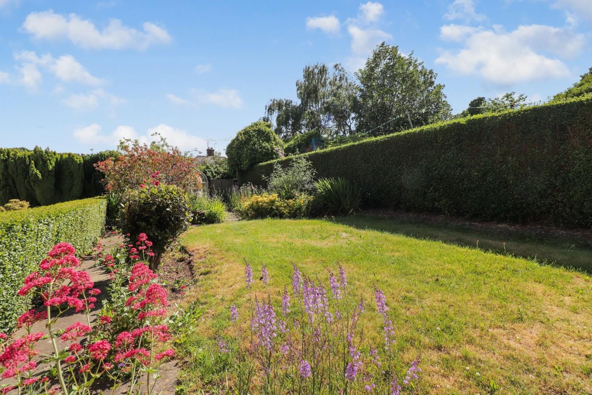 Hollythorpe Road, Norton Lees, Sheffield, S8 9NF