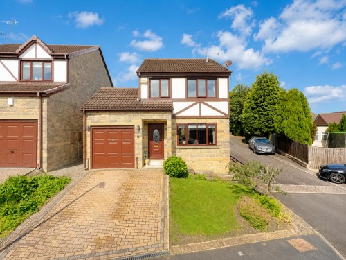 Regency Park Road, Pudsey, LS28 8PW