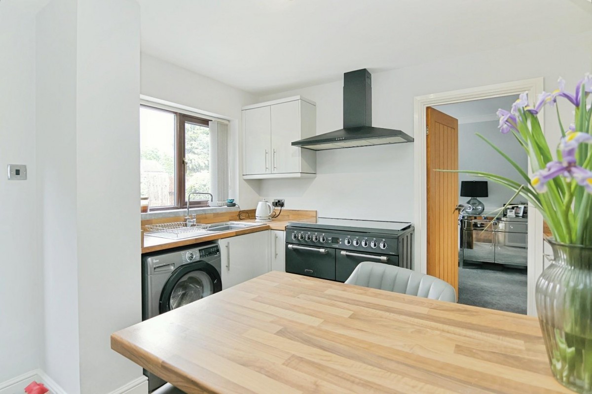 Regency Park Road, Pudsey, LS28 8PW