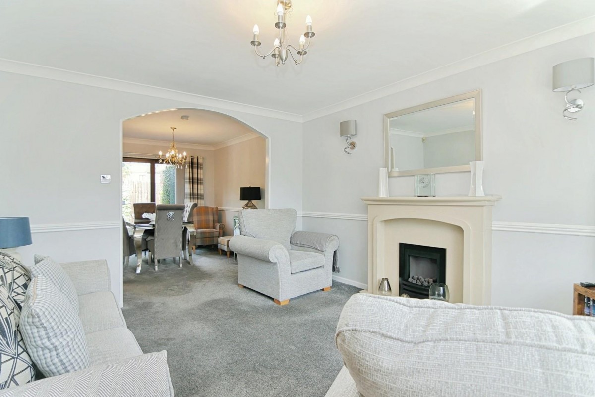 Regency Park Road, Pudsey, LS28 8PW