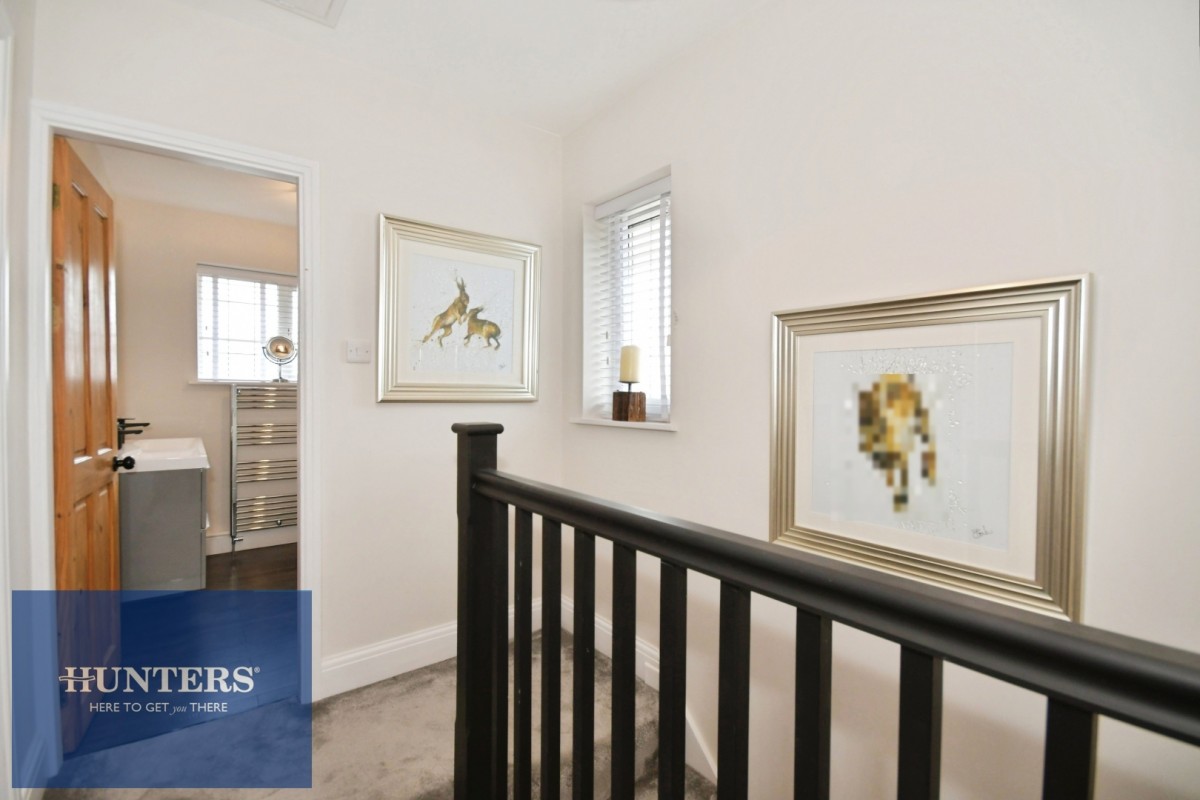 Broomfield Avenue, Hasland, Chesterfield, S41 0NE