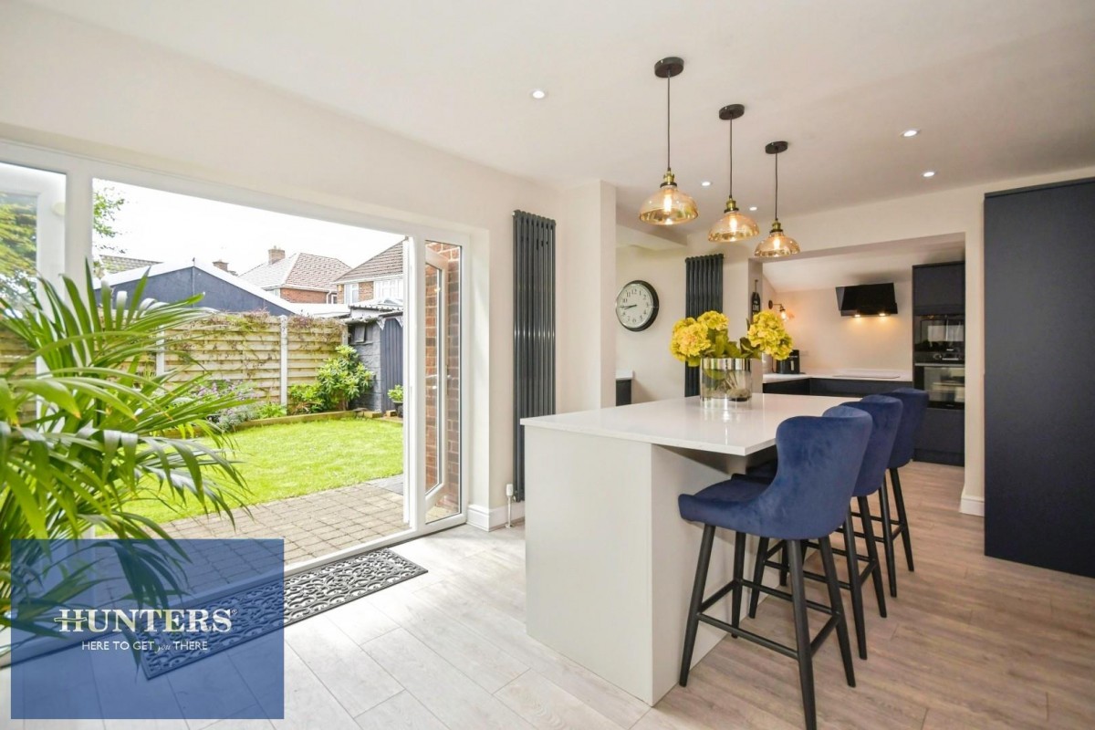 Broomfield Avenue, Hasland, Chesterfield, S41 0NE