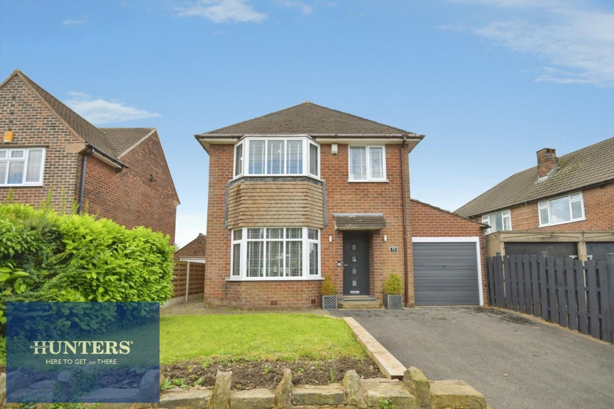 Broomfield Avenue, Hasland, Chesterfield, S41 0NE