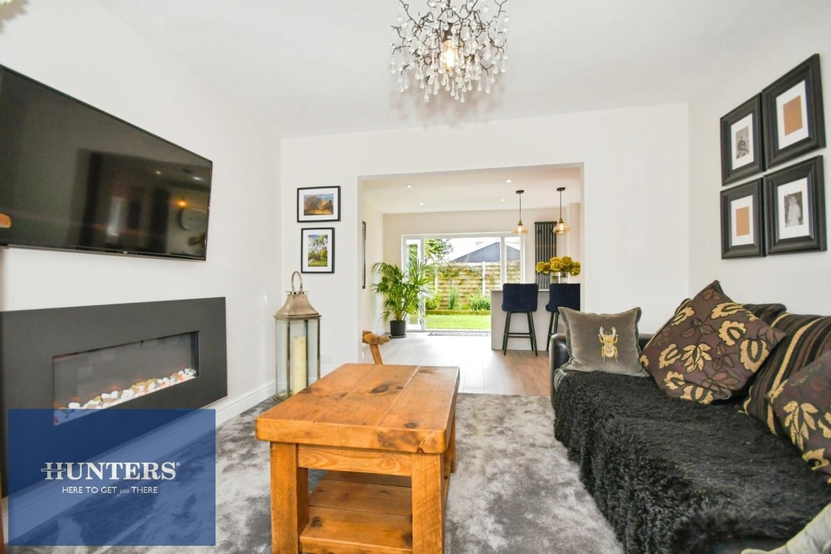 Broomfield Avenue, Hasland, Chesterfield, S41 0NE