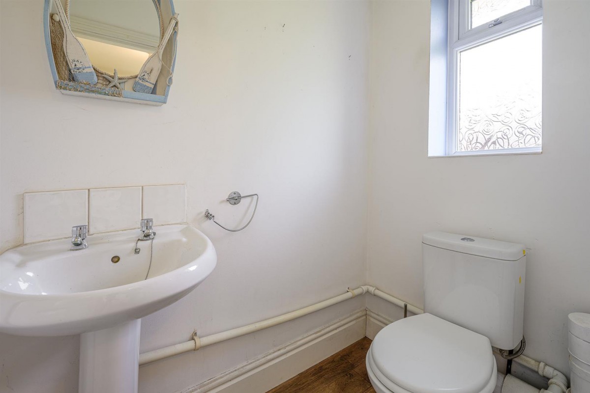 Broadmeadow, Kingswinford, DY6 7HQ