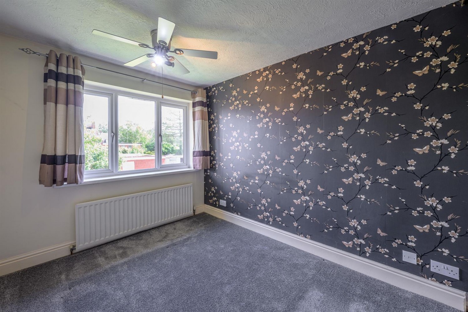 Broadmeadow, Kingswinford, DY6 7HQ