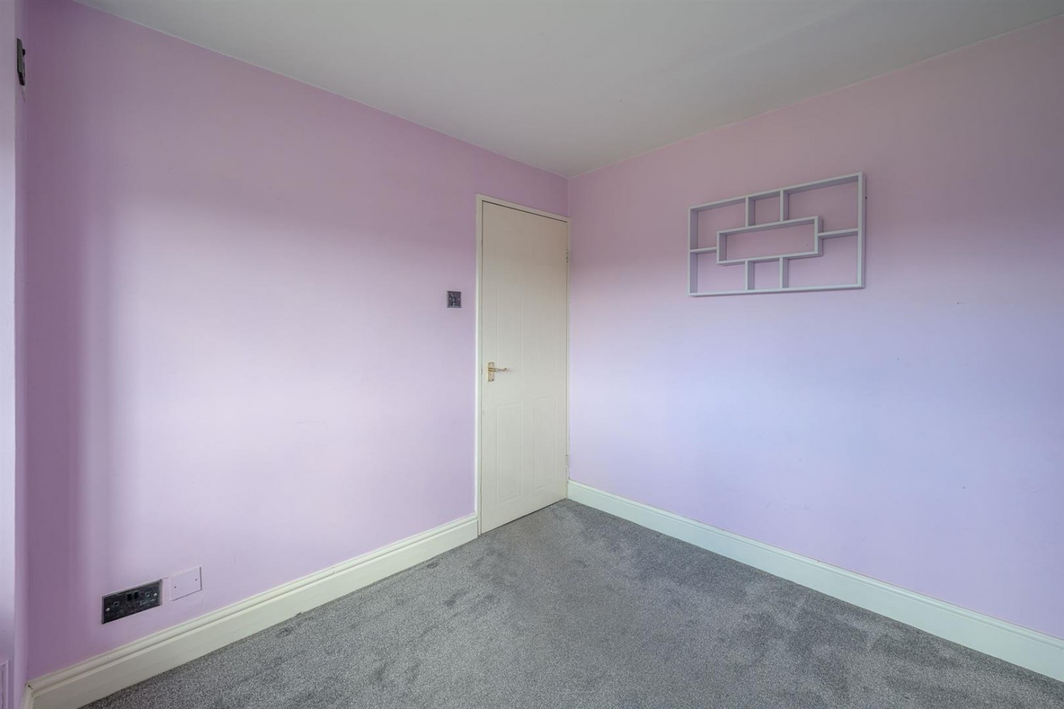 Broadmeadow, Kingswinford, DY6 7HQ