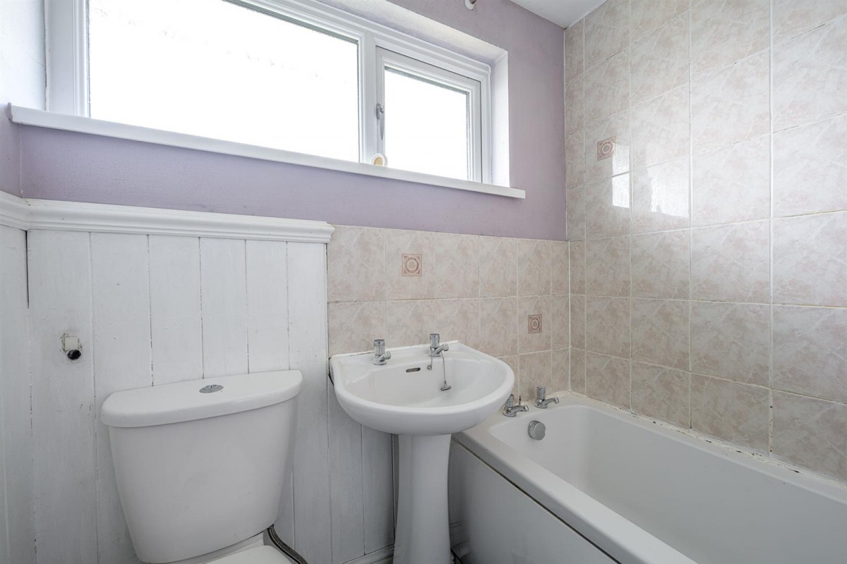 Broadmeadow, Kingswinford, DY6 7HQ