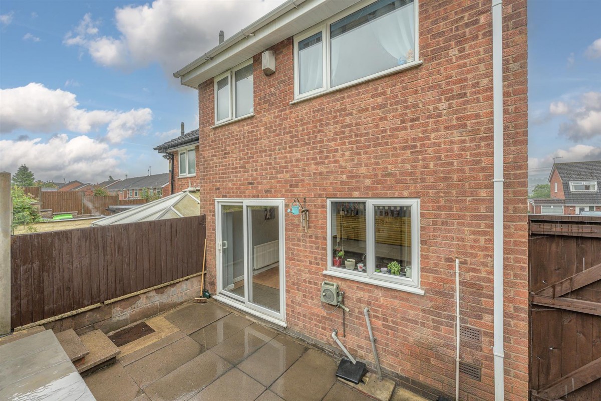 Hordern Crescent, Brierley Hill, DY5 2NR