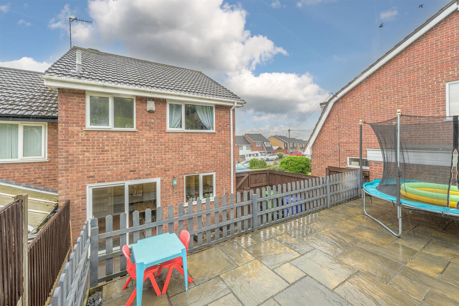 Hordern Crescent, Brierley Hill, DY5 2NR