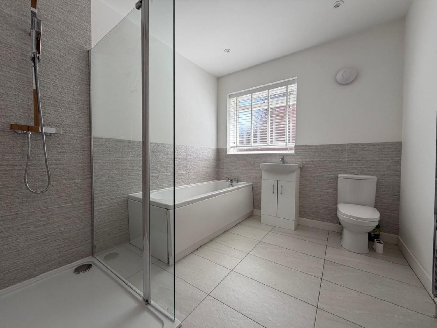 Rosedale Drive, Leigh