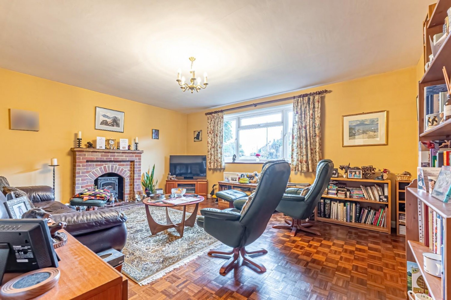 Longfield Road, Tring