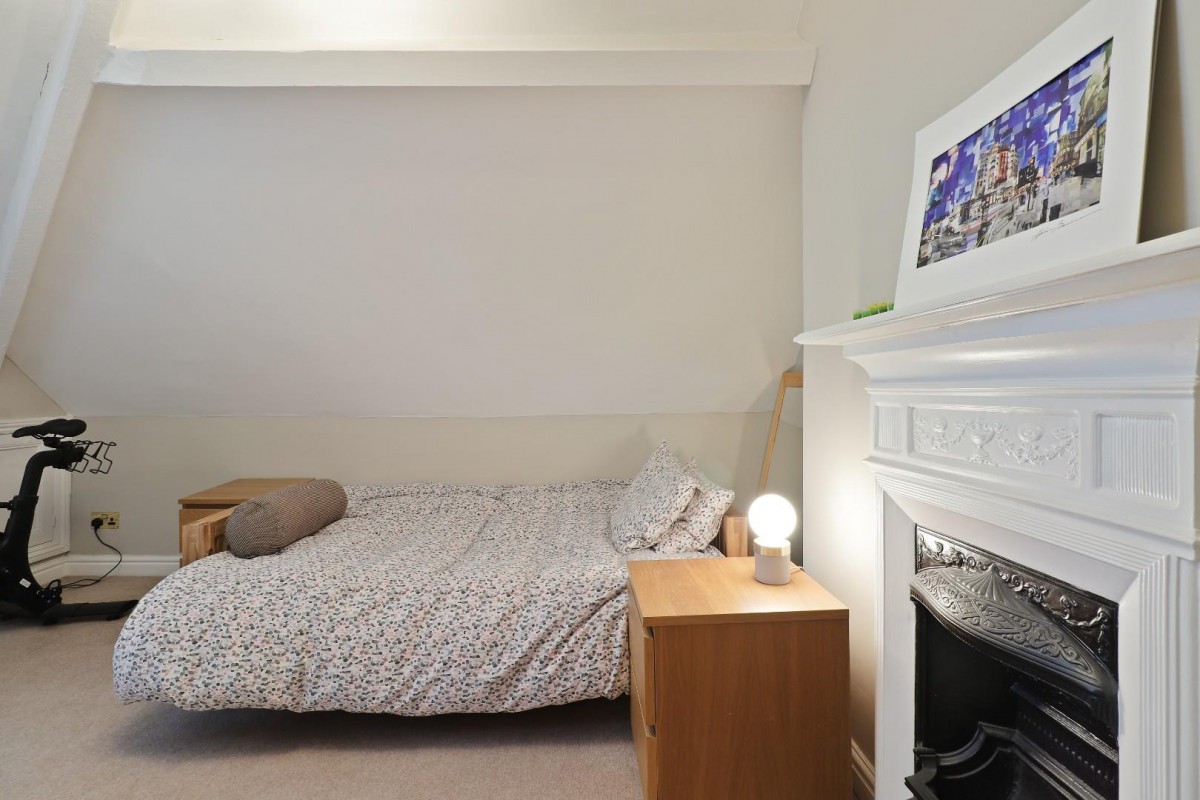 Broomgrove Road, Broomhall, Sheffield, S10 2NA