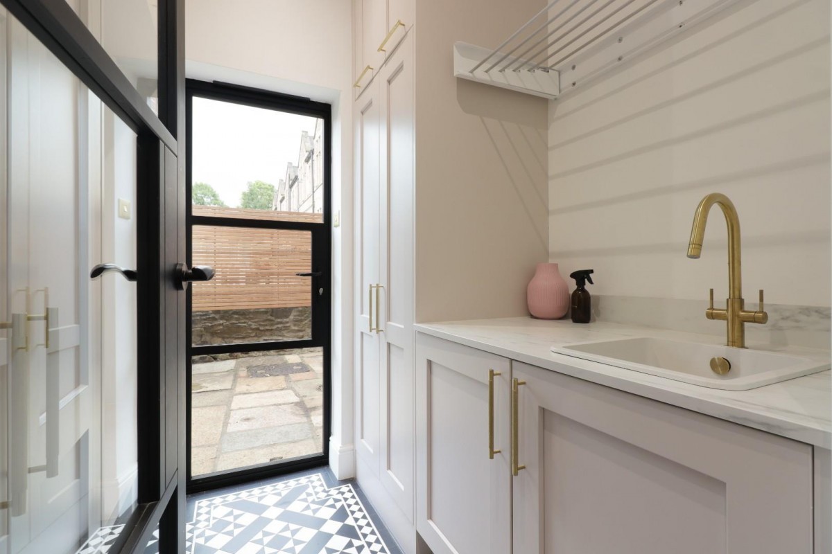 Broomgrove Road, Broomhall, Sheffield, S10 2NA