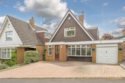 Lawnswood Road, Wordsley, Stourbridge, DY8 5LN
