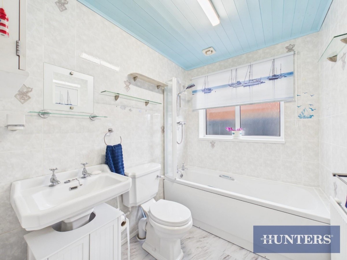 Bloomfield Way, Barmston, Driffield